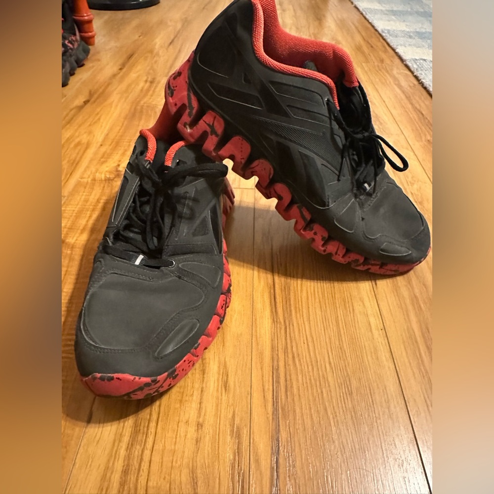 Reebok Zigs 12 Red and Black